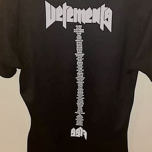 VETEMENTS SS17 "Staff" tee